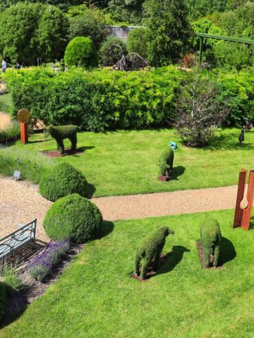 topiary garden