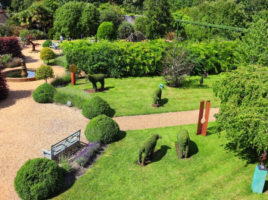 topiary garden